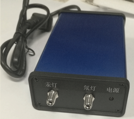 ����͉������������